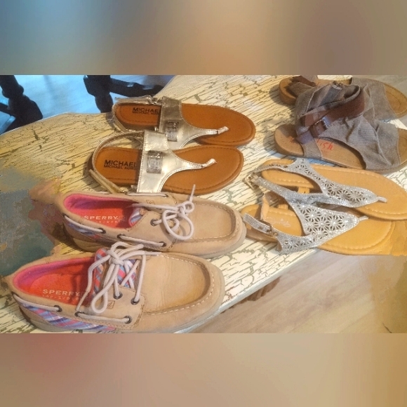 Girls shoe lot - name brands - Picture 1 of 1